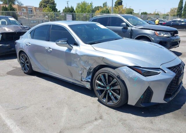2023 LEXUS IS
