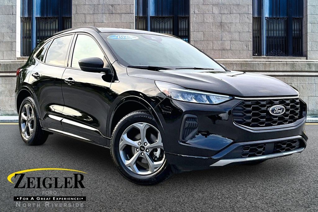2024 FORD Escape