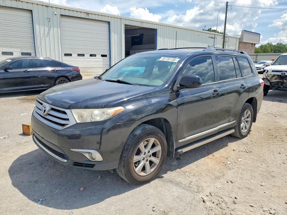 2013 TOYOTA Highlander