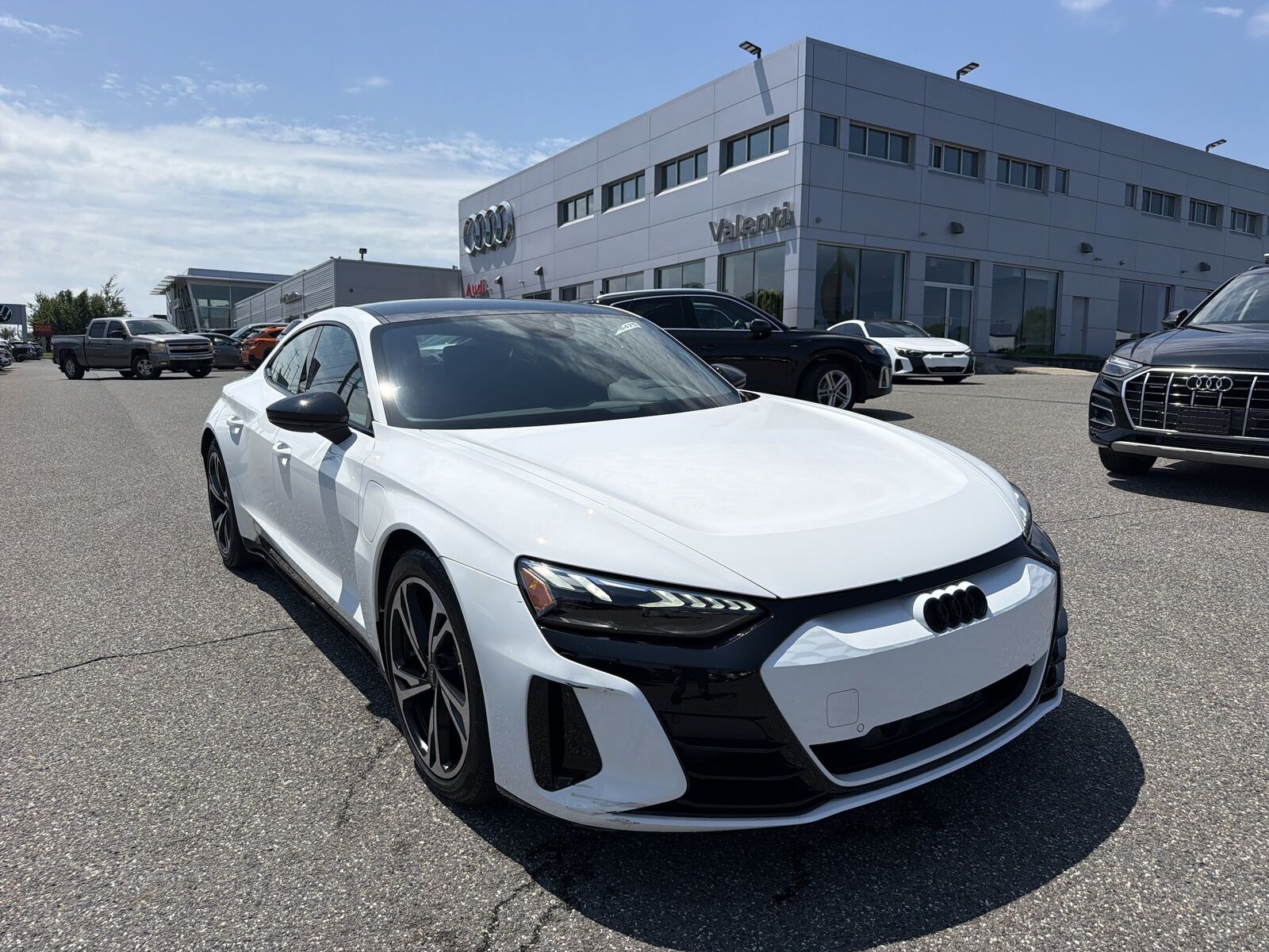 2024 AUDI e-tron GT