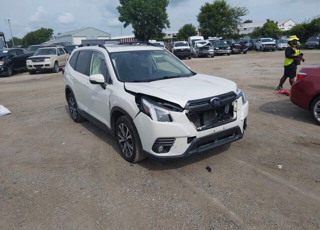 2023 SUBARU Forester