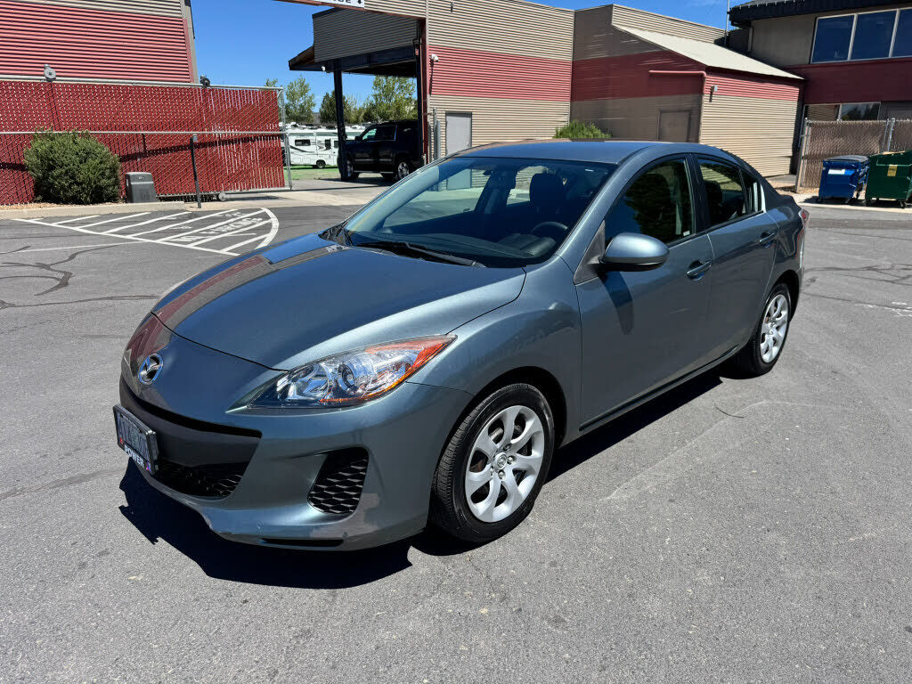2013 MAZDA Mazda3