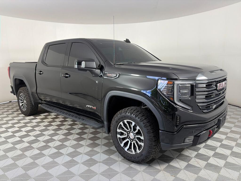 2023 GMC Sierra