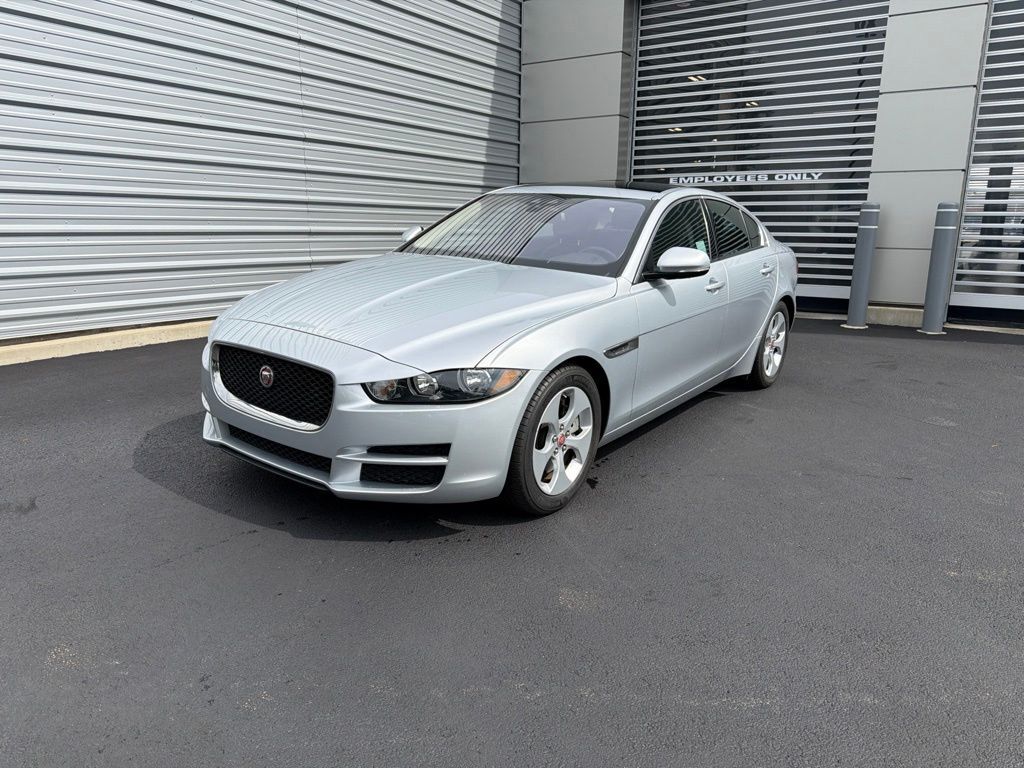 2018 JAGUAR XE