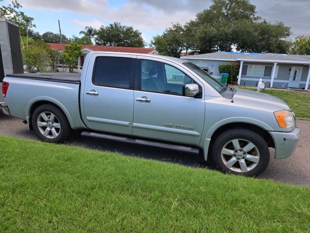 2011 NISSAN Titan