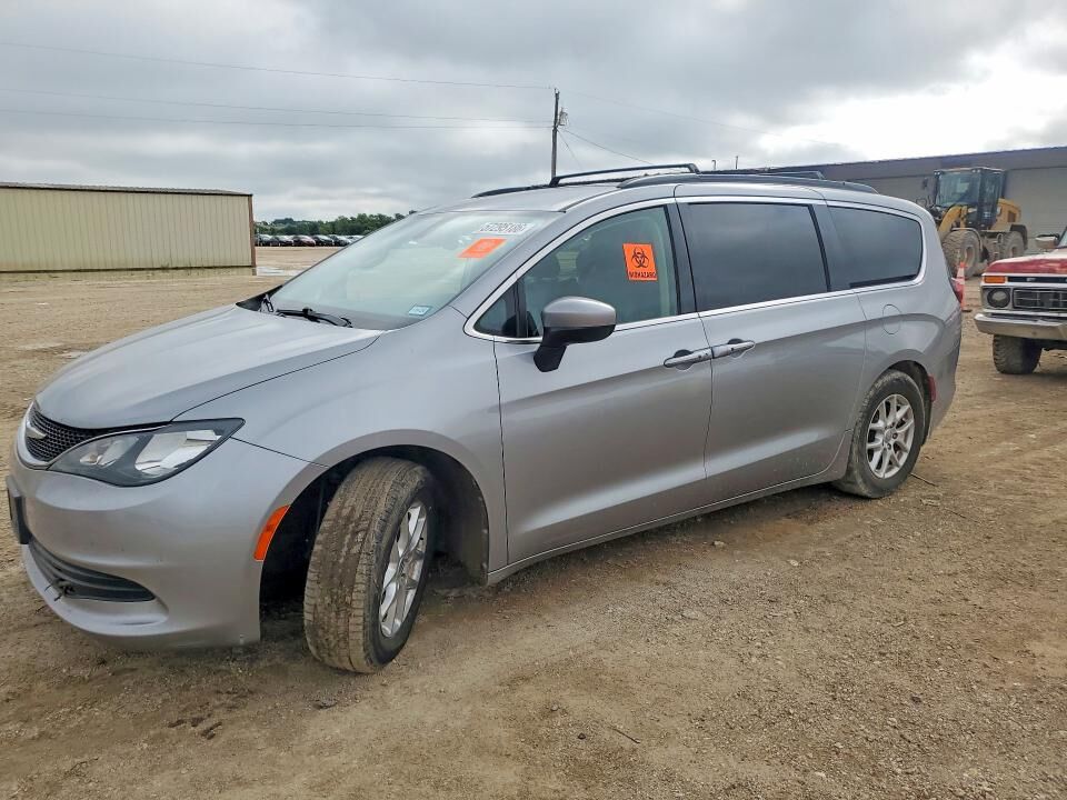 2020 CHRYSLER Voyager