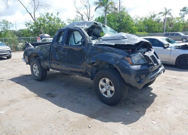 2012 NISSAN Frontier