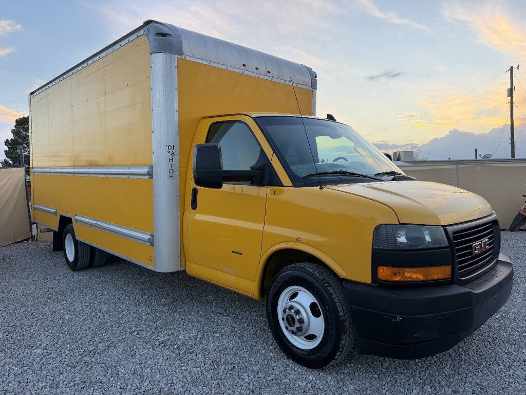 2018 GMC Savana