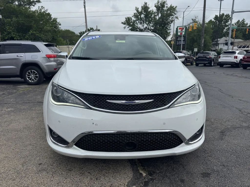 2019 CHRYSLER Pacifica