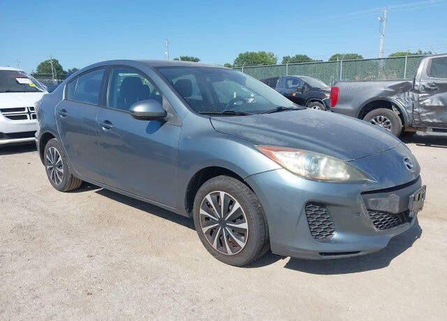 2013 MAZDA Mazda3