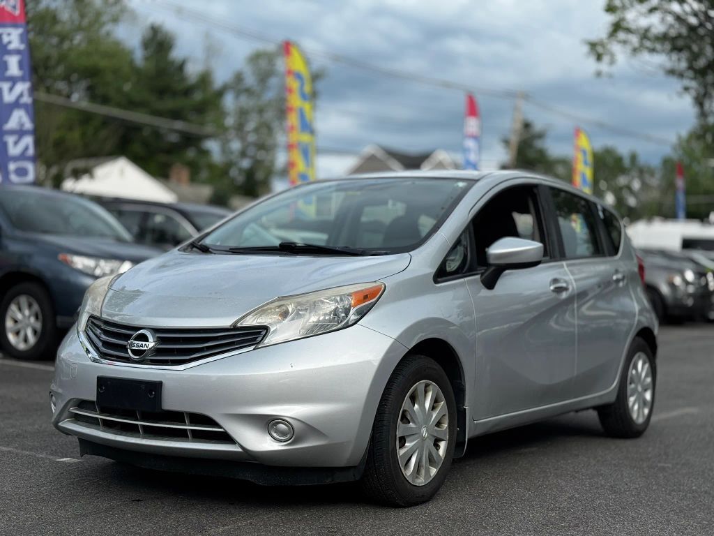 2015 NISSAN Versa