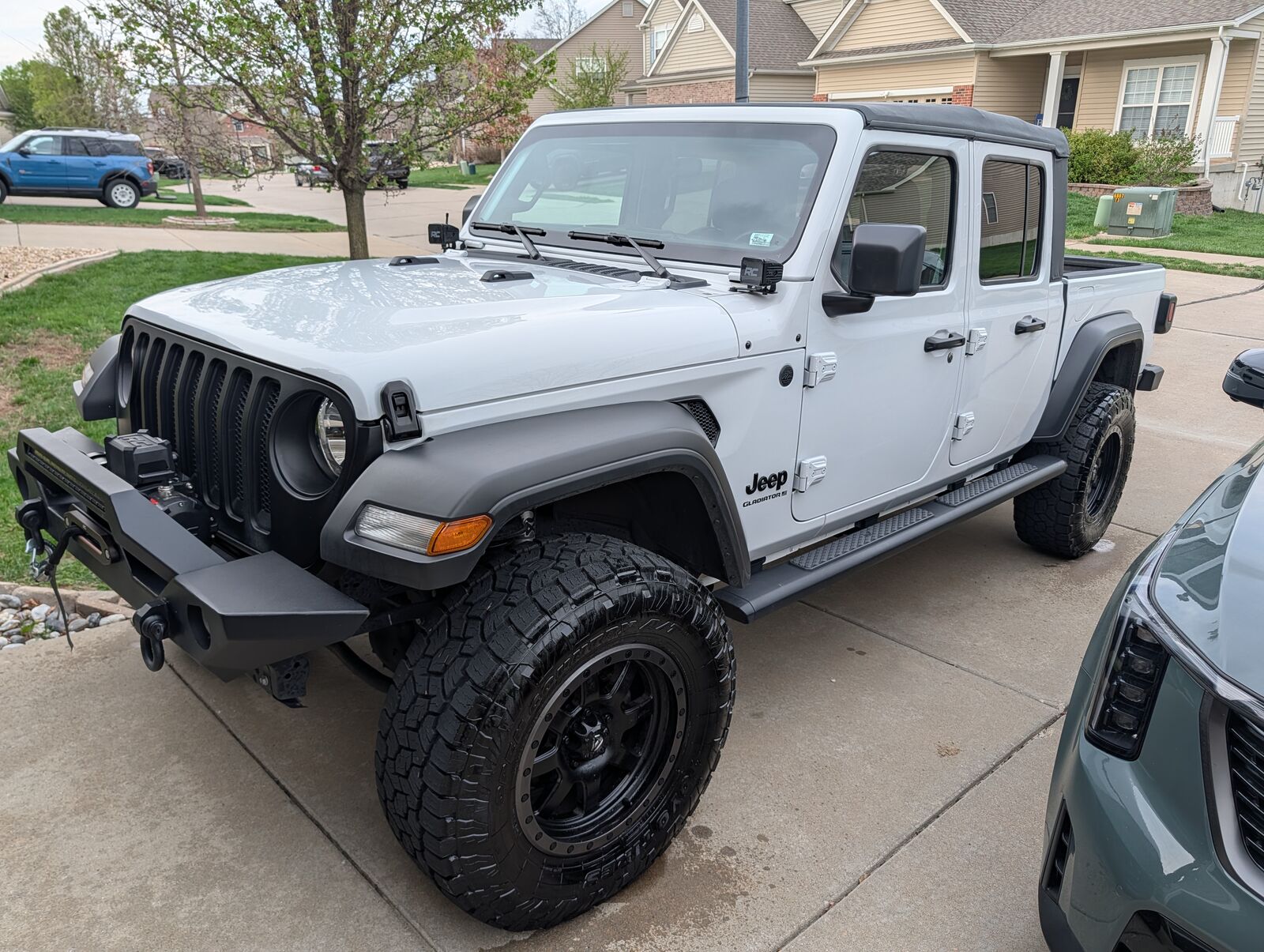 2023 JEEP Gladiator