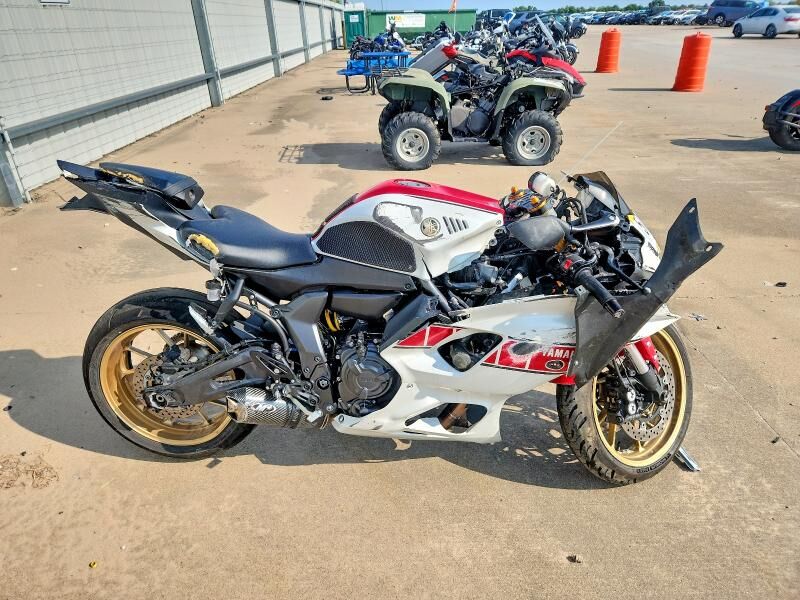 2022 YAMAHA YZF
