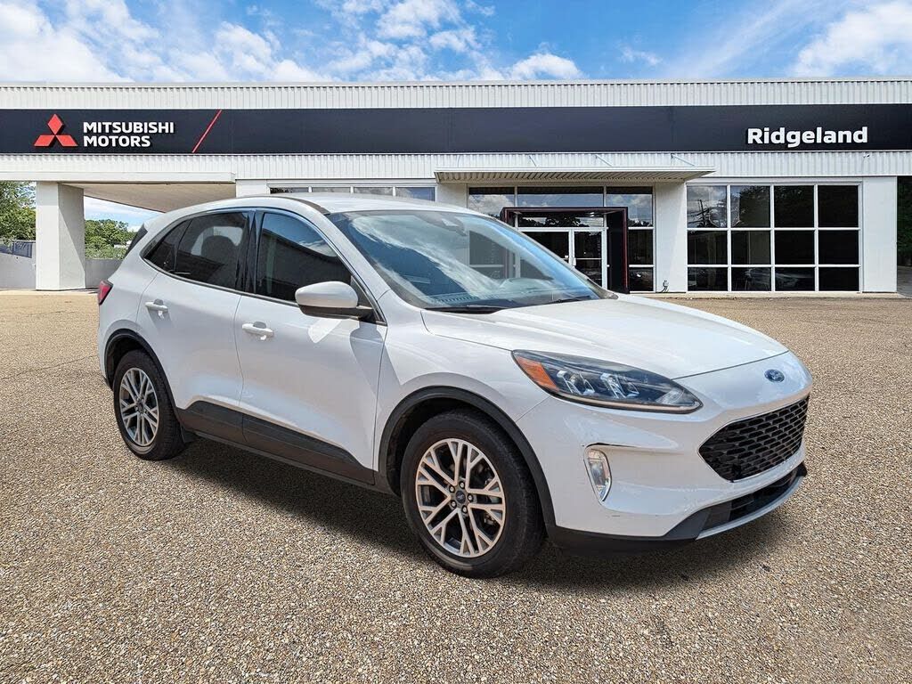 2022 FORD Escape