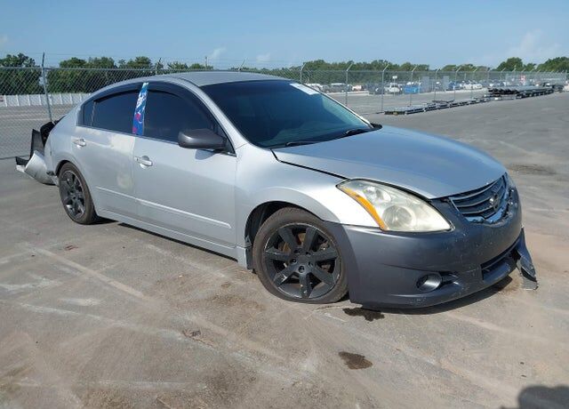 2010 NISSAN Altima