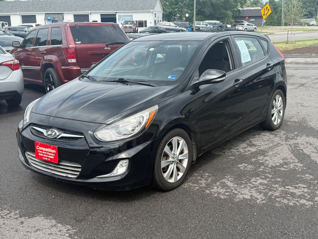 2013 HYUNDAI Accent