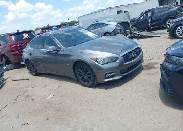 2016 INFINITI Q50