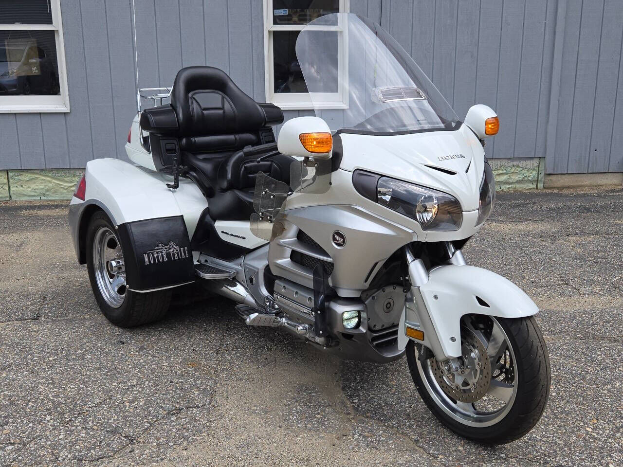 2012 HONDA GL1800