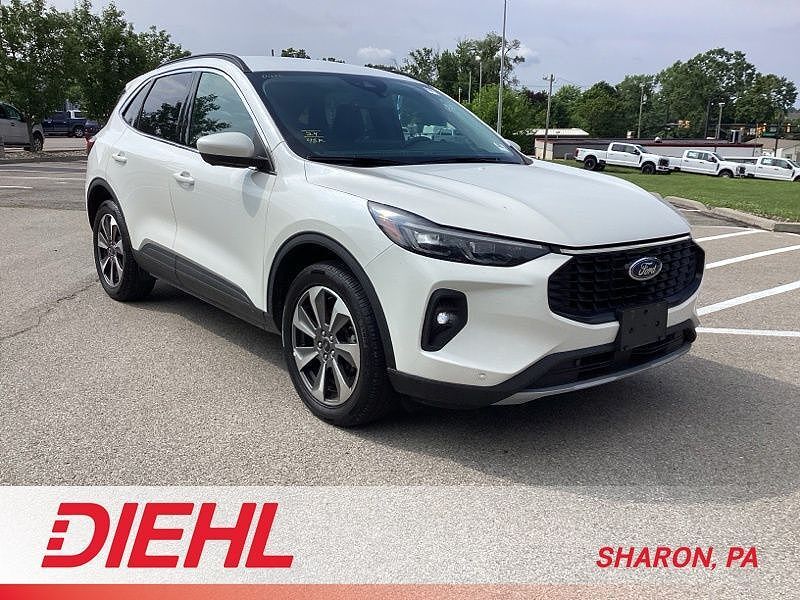 2024 FORD Escape