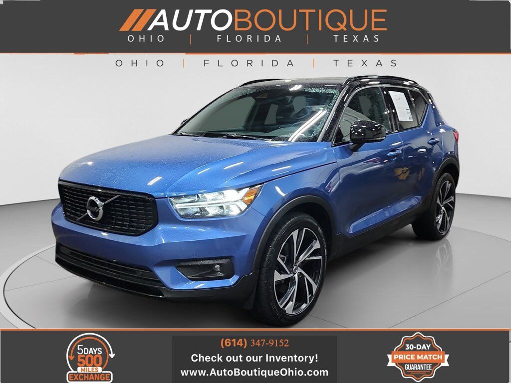 2021 VOLVO XC40