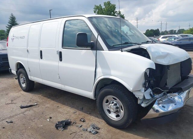 2022 CHEVROLET Express