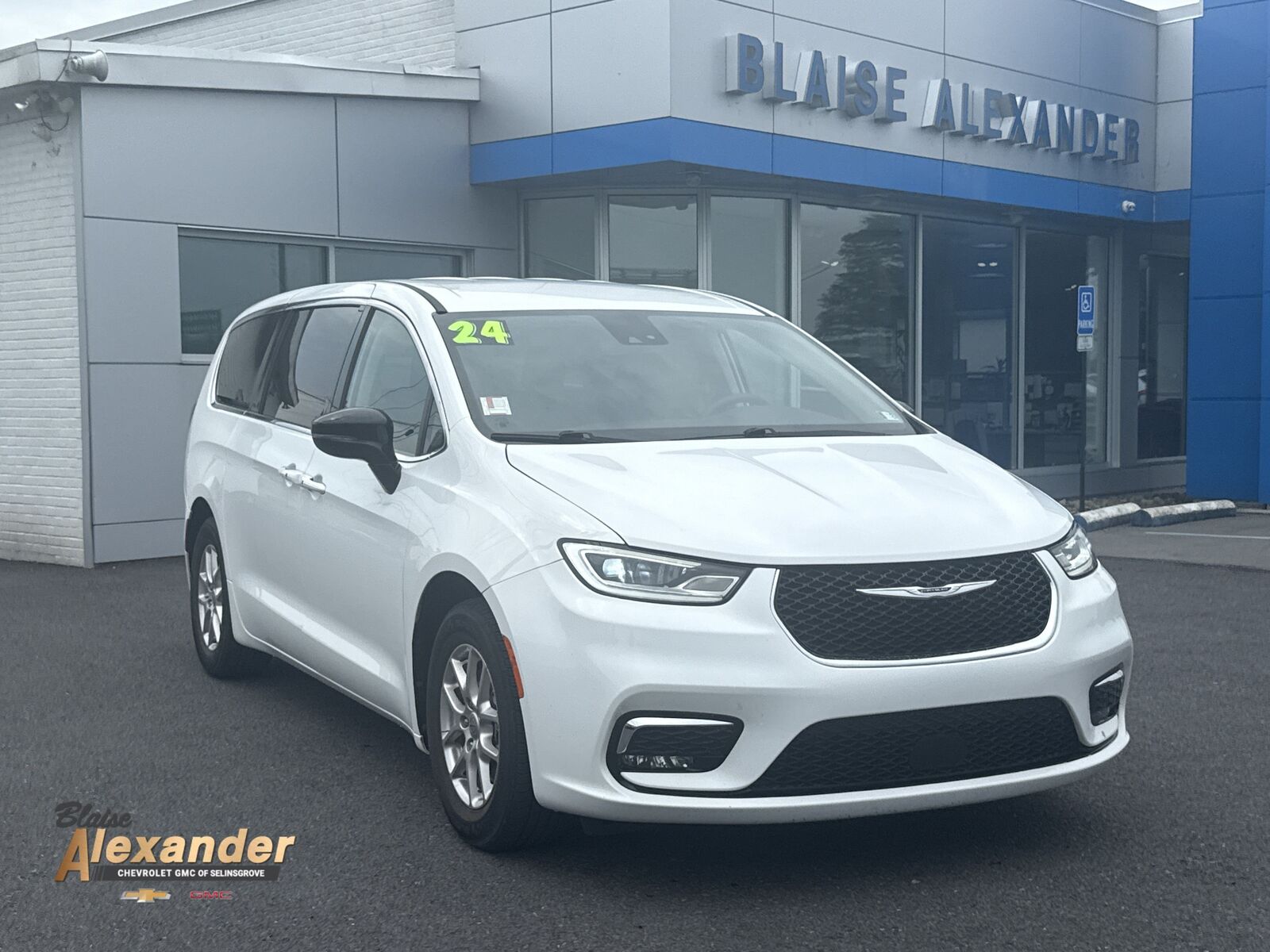 2024 CHRYSLER Pacifica