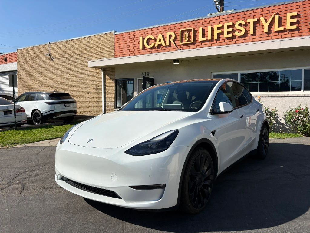 2022 TESLA Model Y