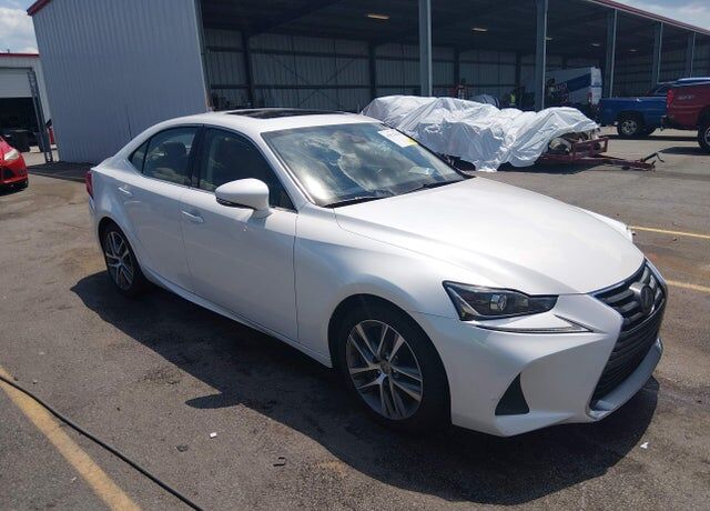 2018 LEXUS IS