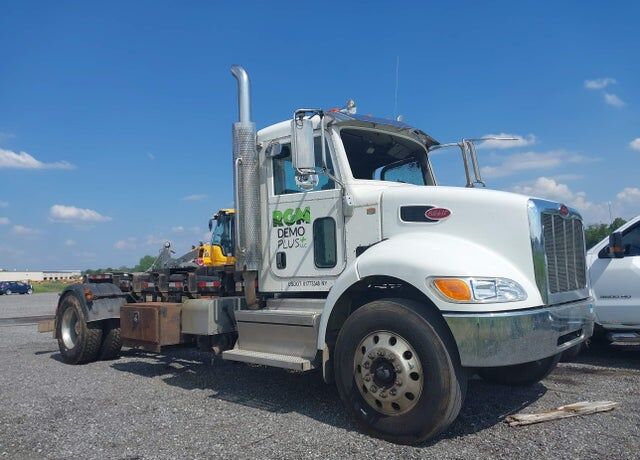 2022 PETERBILT 337