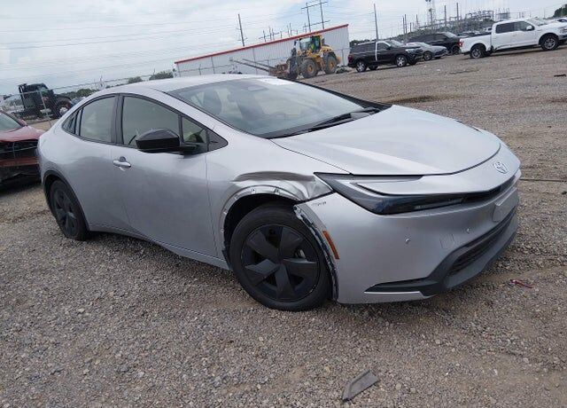 2024 TOYOTA PRIUS