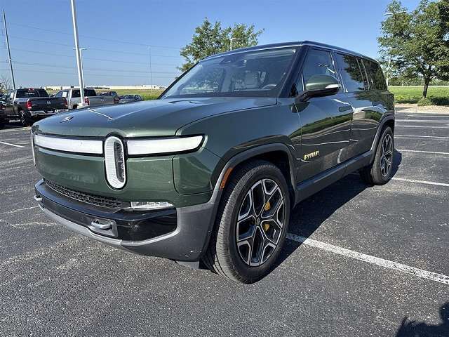 2024 RIVIAN R1S