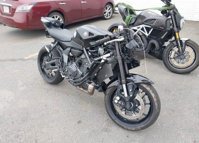 2025 YAMAHA YZF
