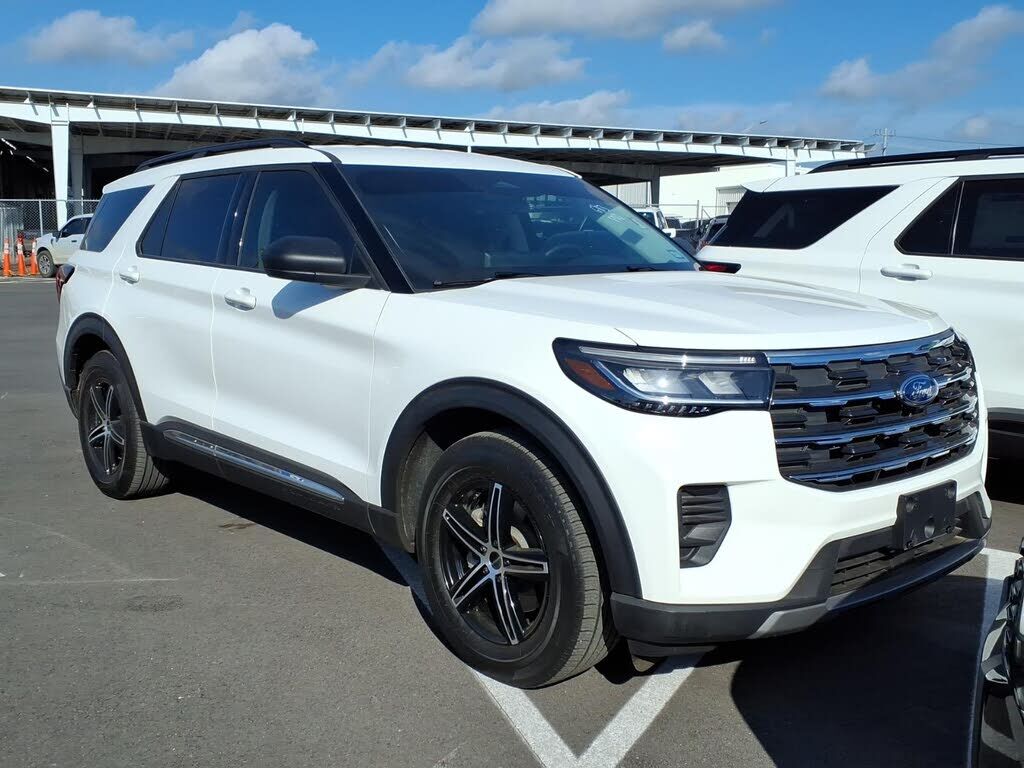 2025 FORD Explorer