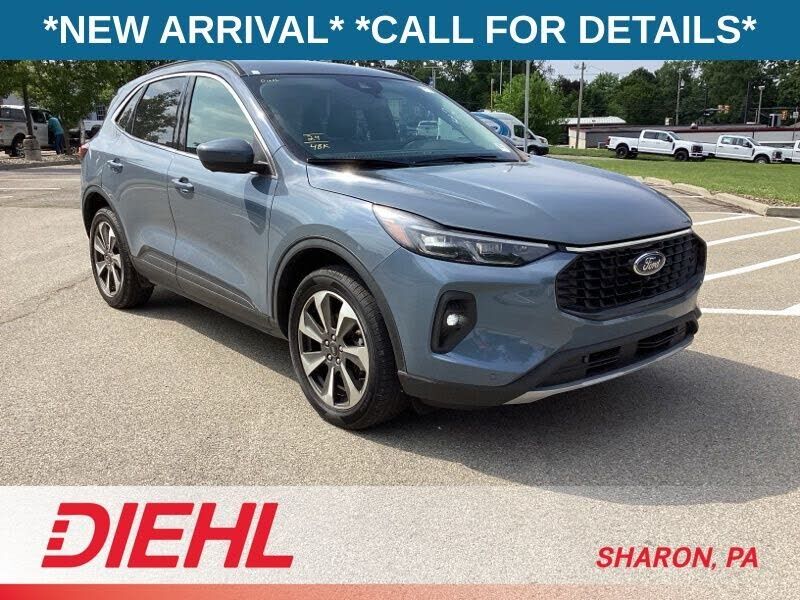 2024 FORD Escape