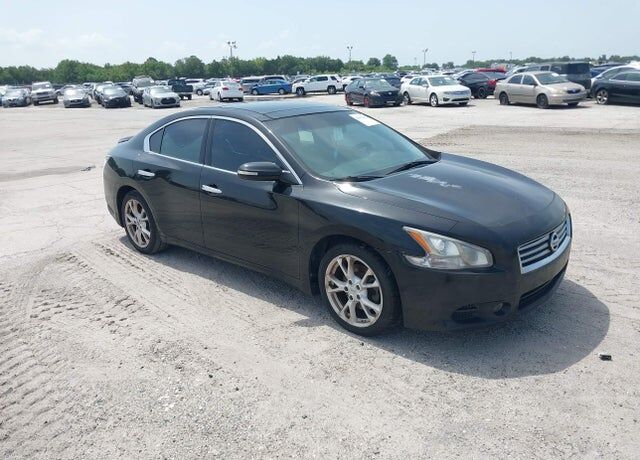 2014 NISSAN Maxima