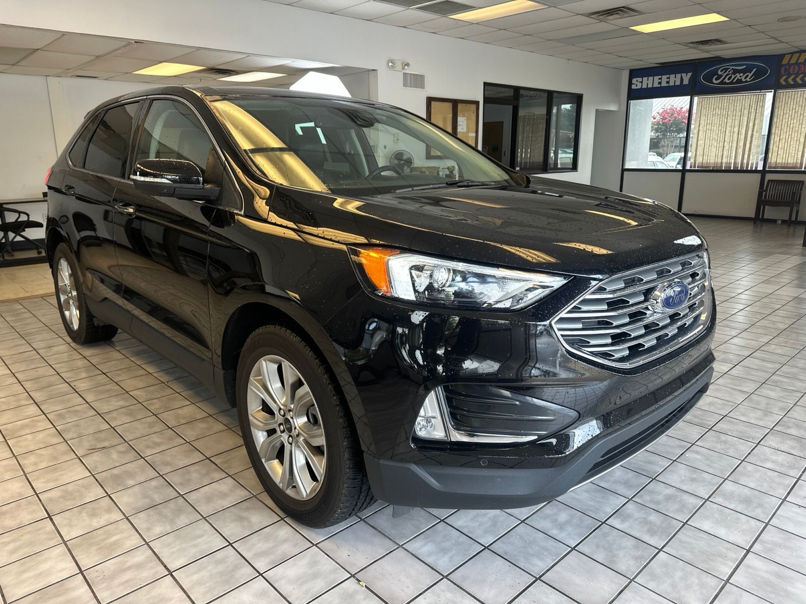 2024 FORD Edge