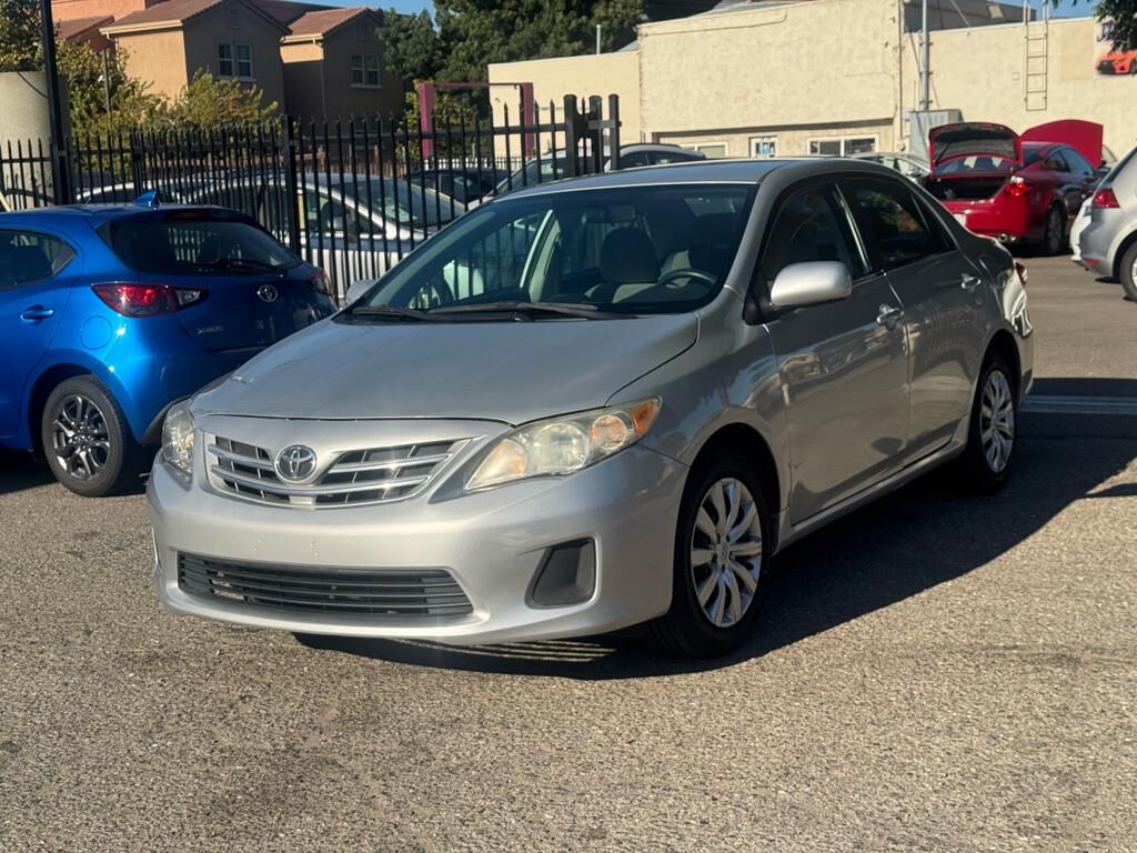 2013 TOYOTA Corolla