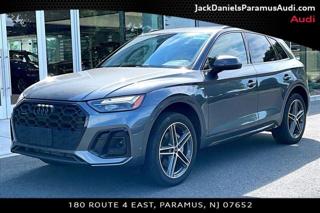 2023 AUDI Q5 e