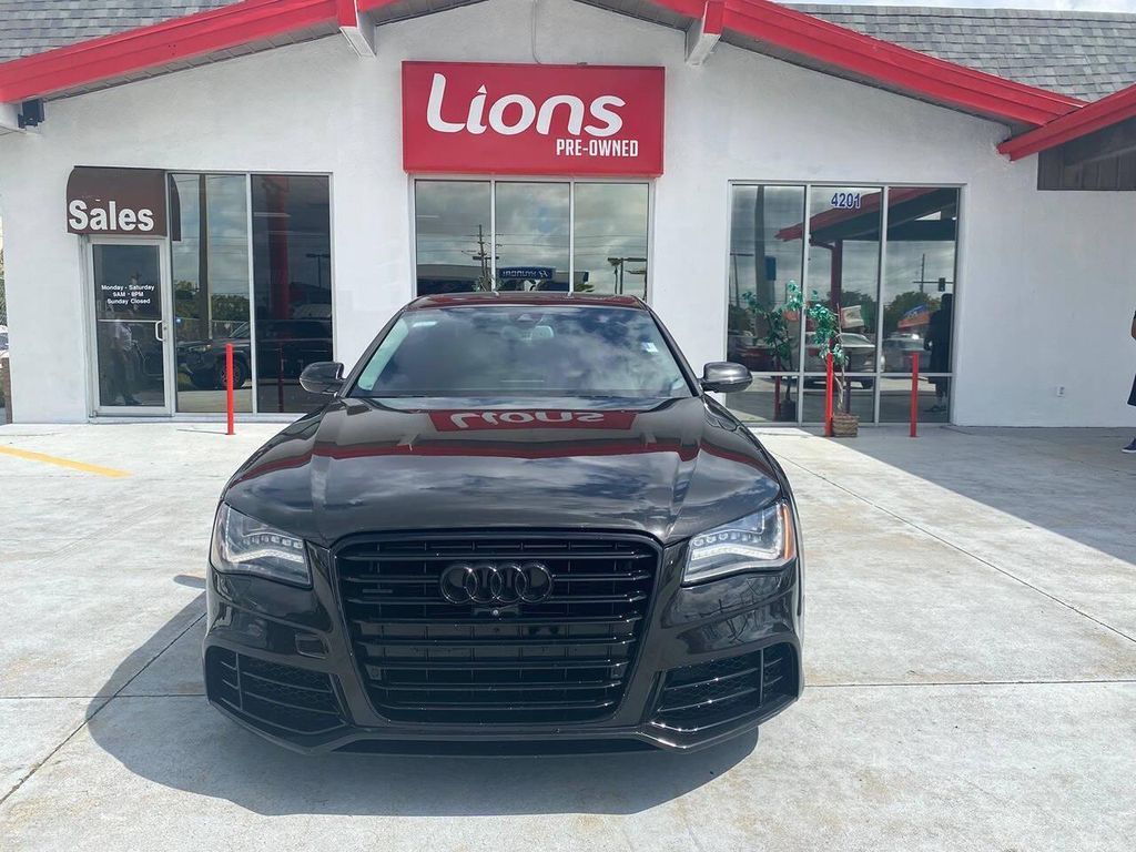 2014 AUDI A8