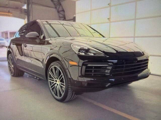 2022 PORSCHE Cayenne