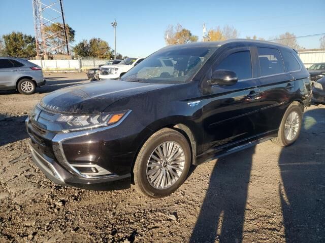 2020 MITSUBISHI Outlander