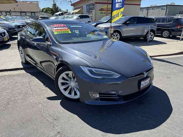2016 TESLA Model S