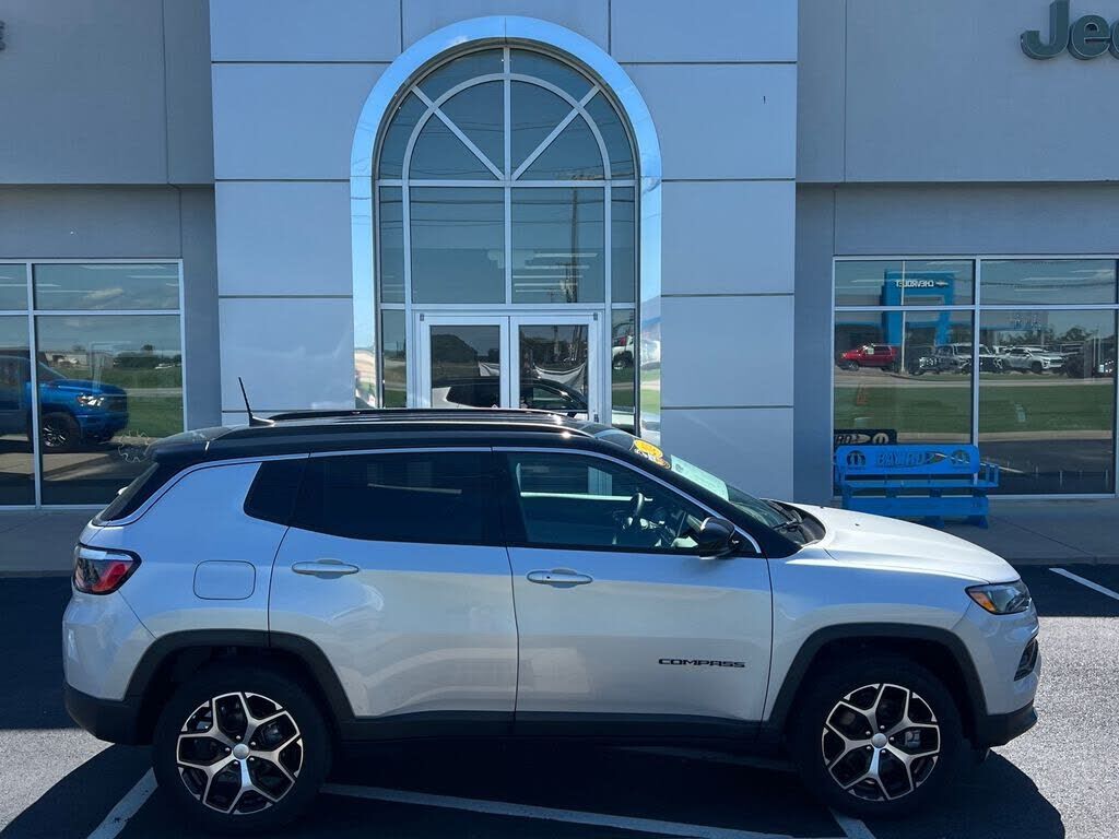 2024 JEEP Compass