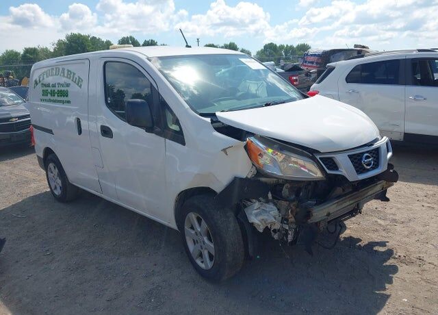 2017 NISSAN NV200