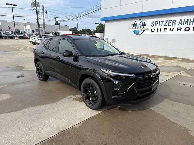 2026 CHEVROLET Trax