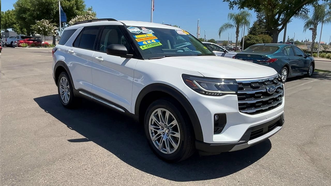 2025 FORD Explorer