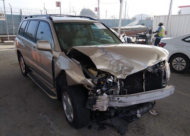 2005 TOYOTA Highlander