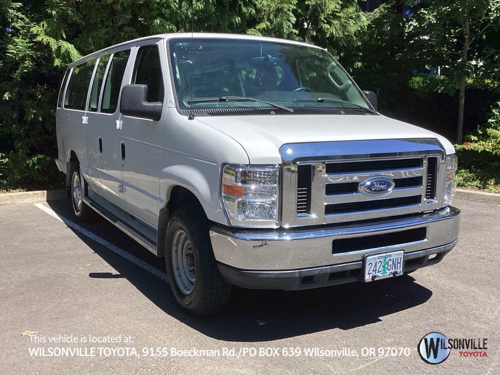 2012 FORD E-350