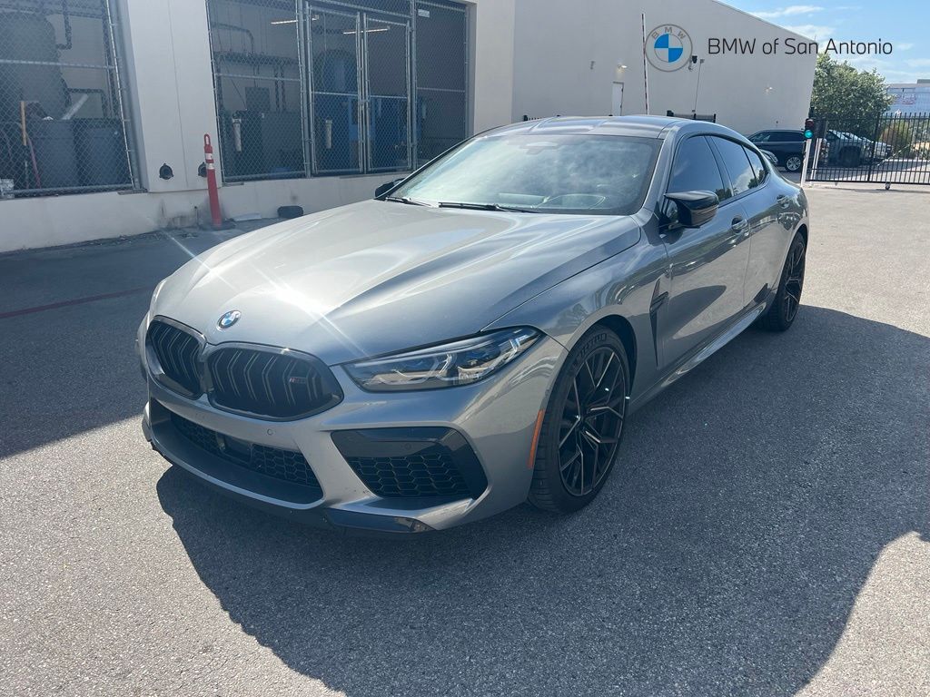 2025 BMW M8