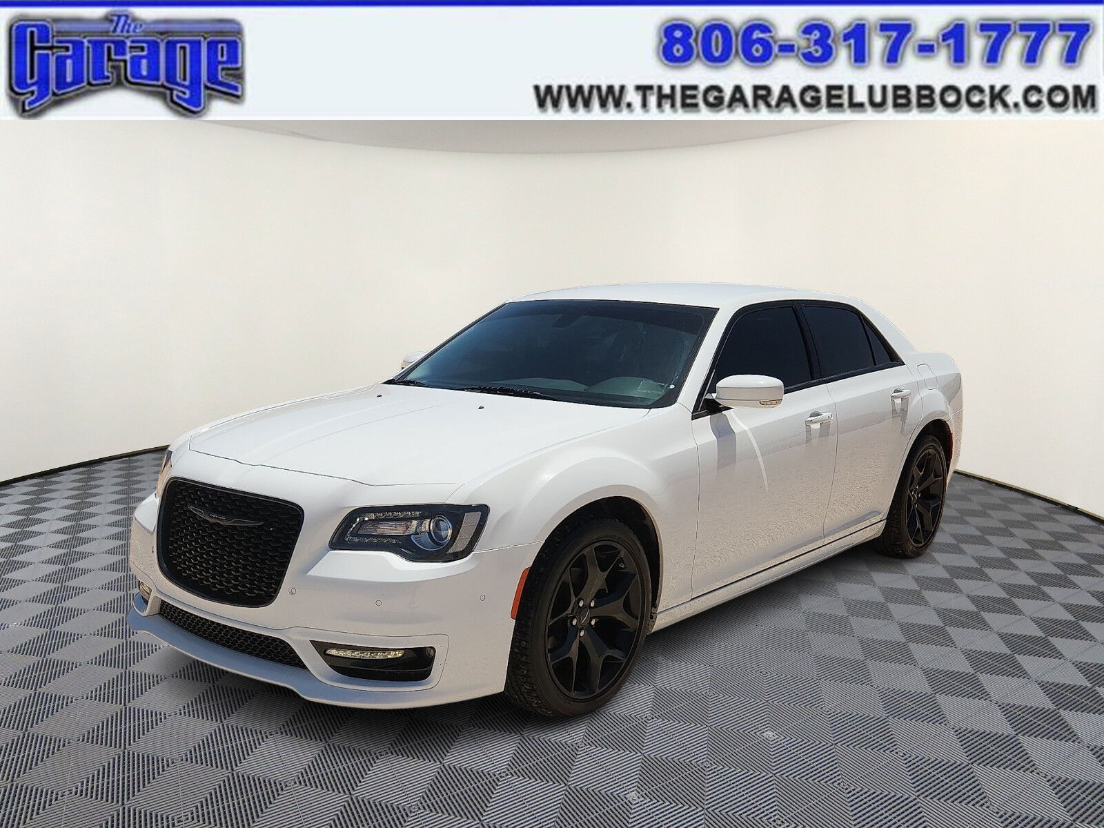 2023 CHRYSLER 300